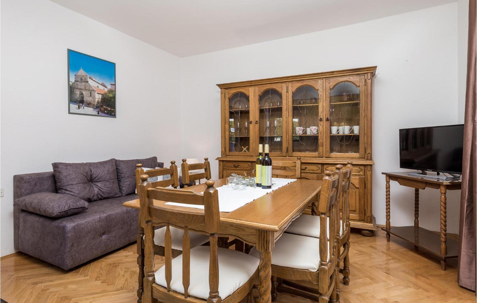 2 Bedroom Awesome Apartment In Pag Pag Town Dış mekan fotoğraf